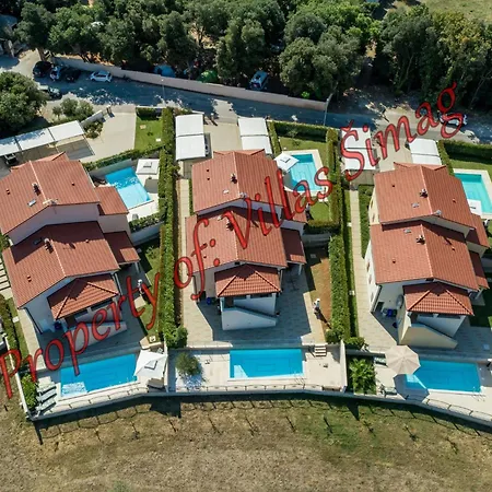 In Mit Privatem Pool By Interhome Hébergement de vacances *